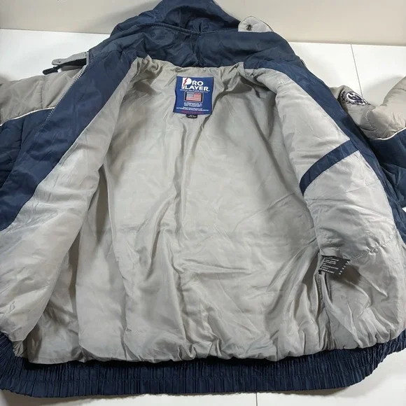 Vintage Georgetown Hoyas PRO PLAYER Puffer Coat Large Spell Out Jacket 90s Y2K
